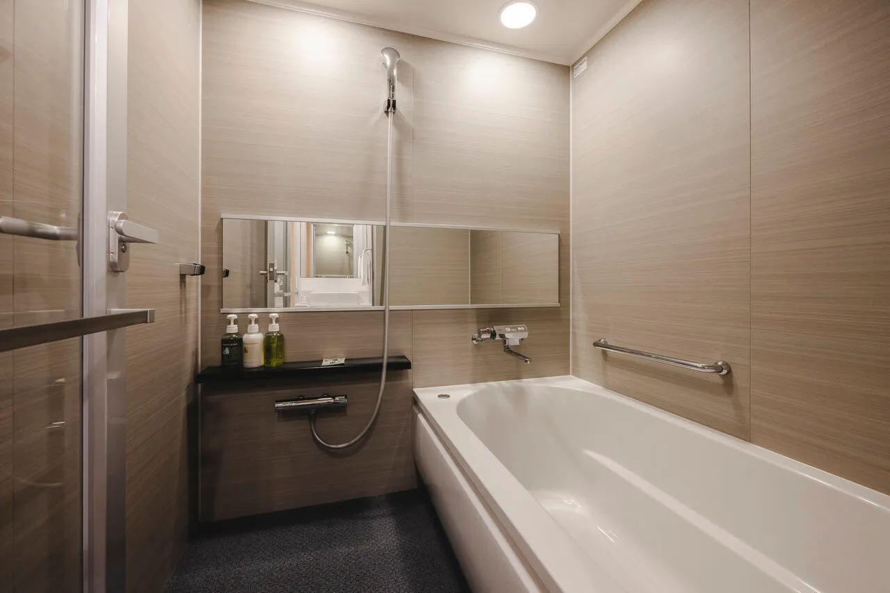 Hotel Gracery Shinjuku — rooms and atmosphere