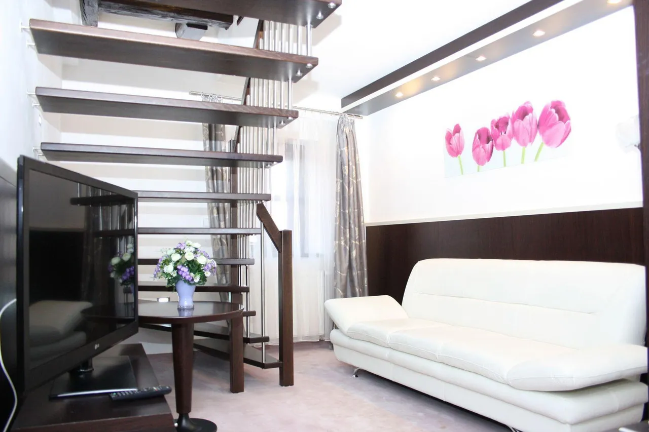 Hotel Grand — rooms and atmosphere