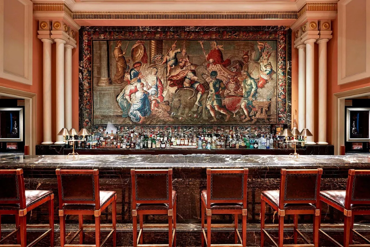 Hotel Grande Bretagne, a Luxury Collection Hotel — ภาพห้องพักและบรรยากาศ