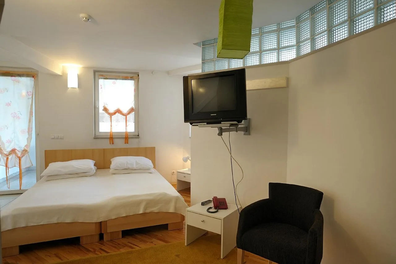 Hotel Hayat Sarajevo — rooms and atmosphere