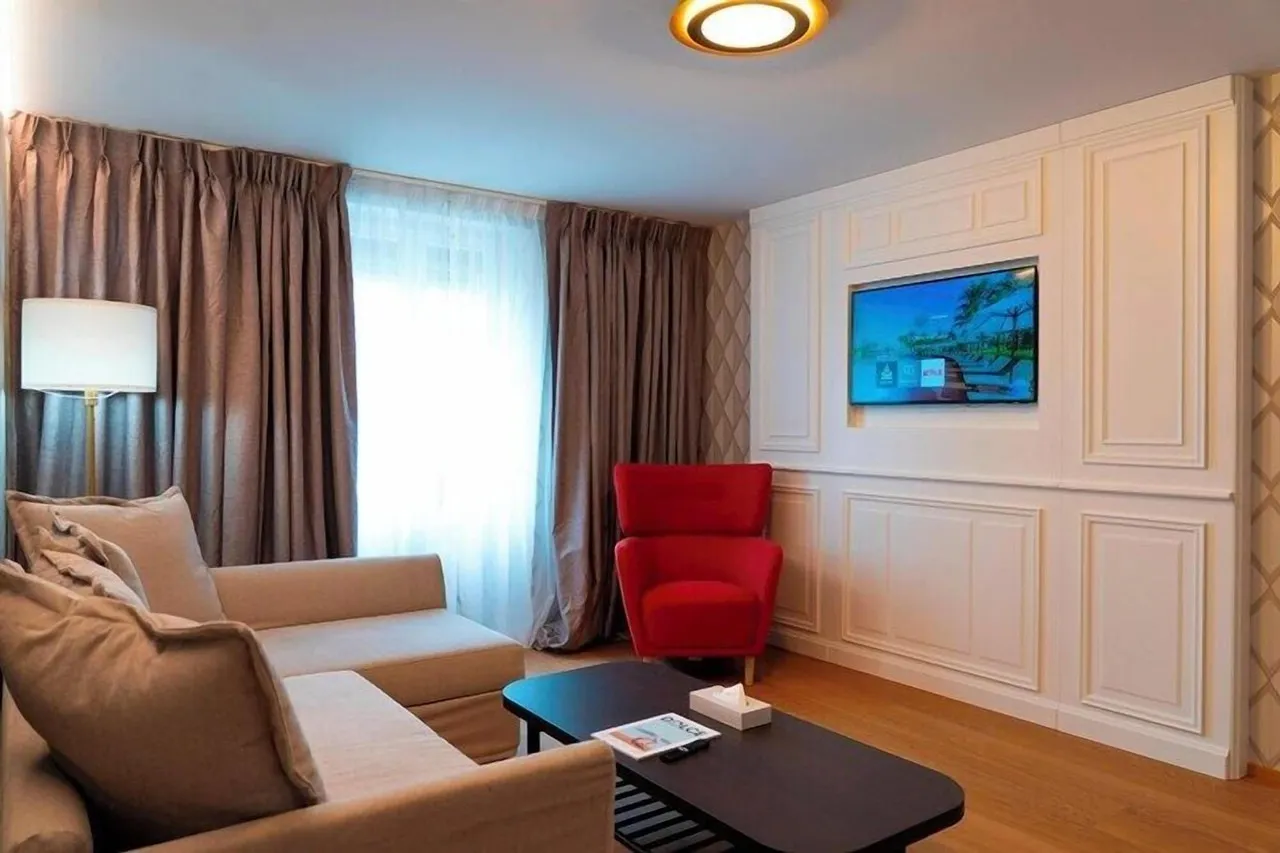 Hotel Helvetie — rooms and atmosphere