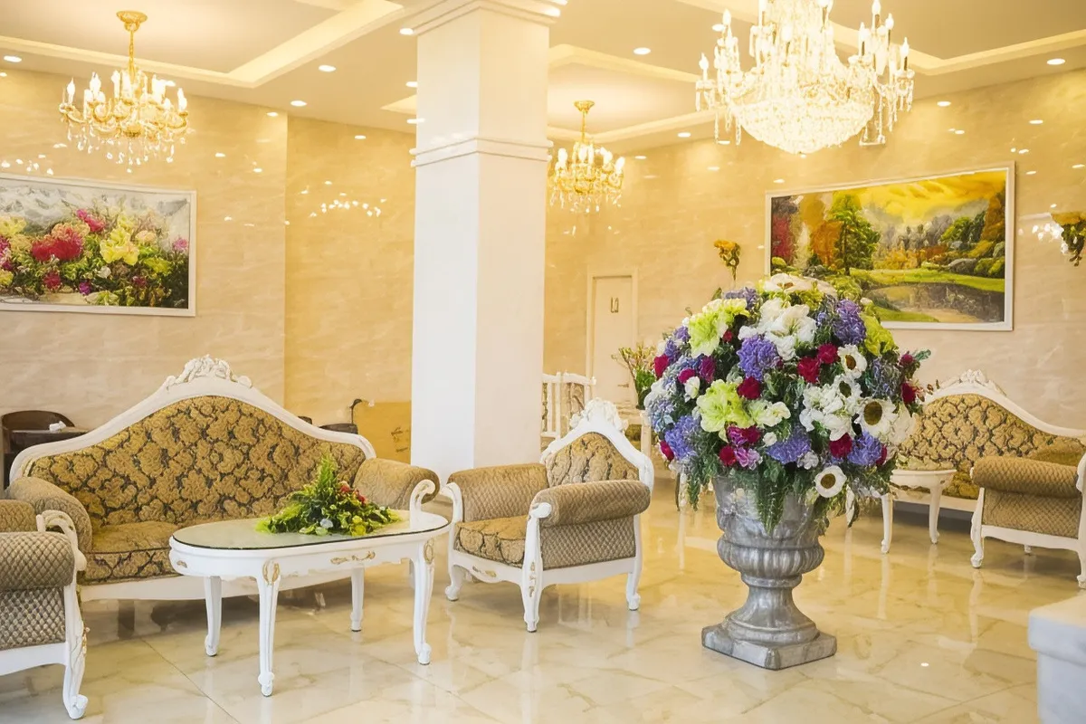 Hotel Hoang Minh Chau Dalat — rooms and atmosphere