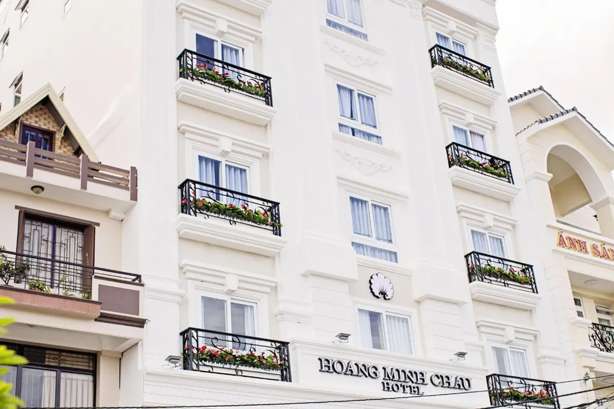 Hotel Hoang Minh Chau Dalat — rooms and atmosphere
