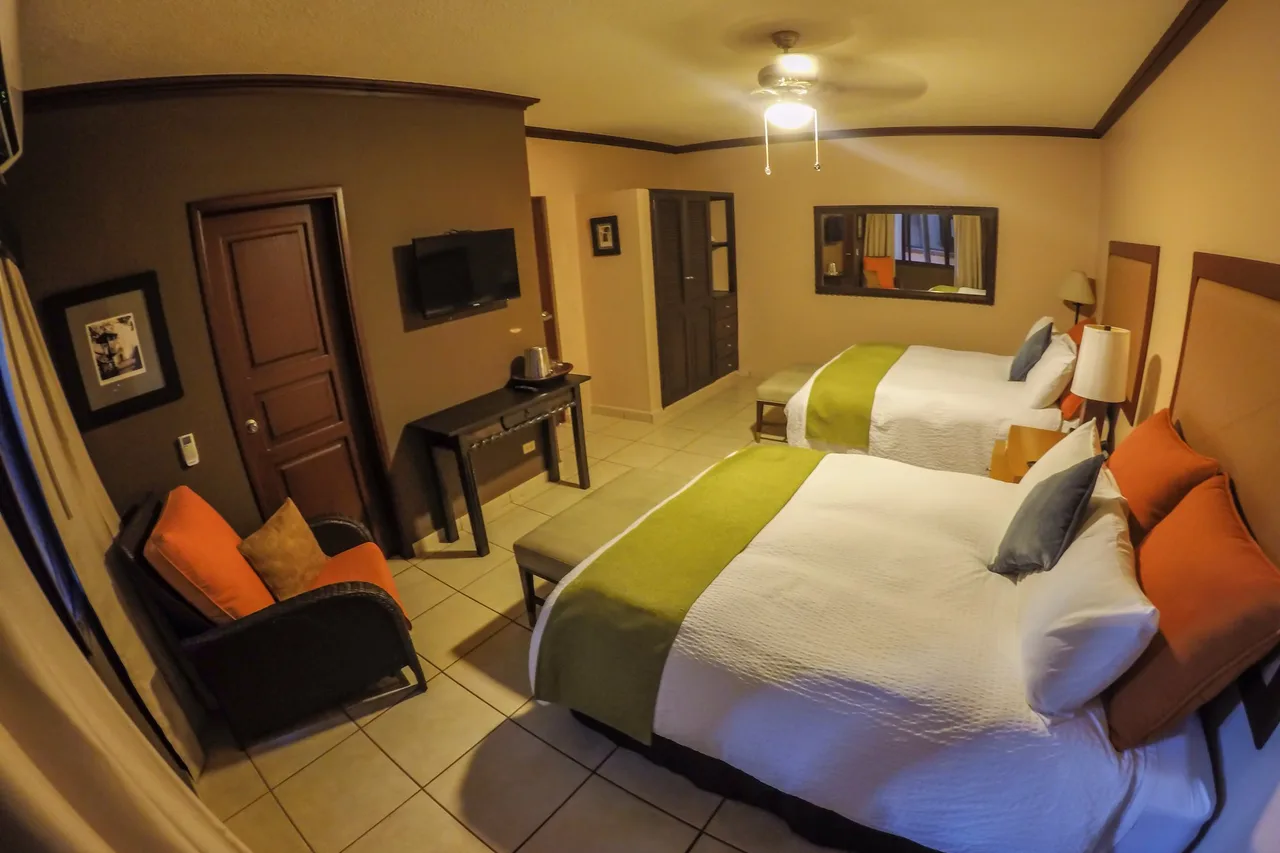 Hotel Humuya Inn — rooms and atmosphere