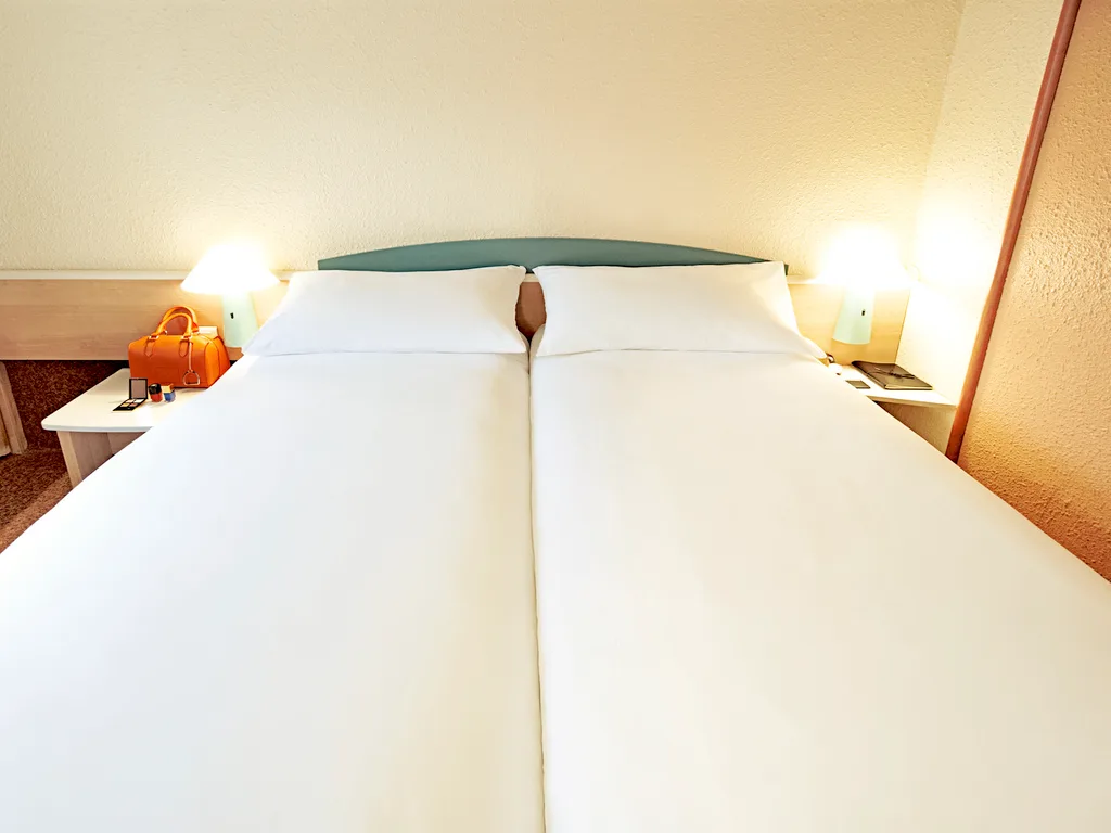 Hotel ibis Guimaraes — ภาพห้องพักและบรรยากาศ