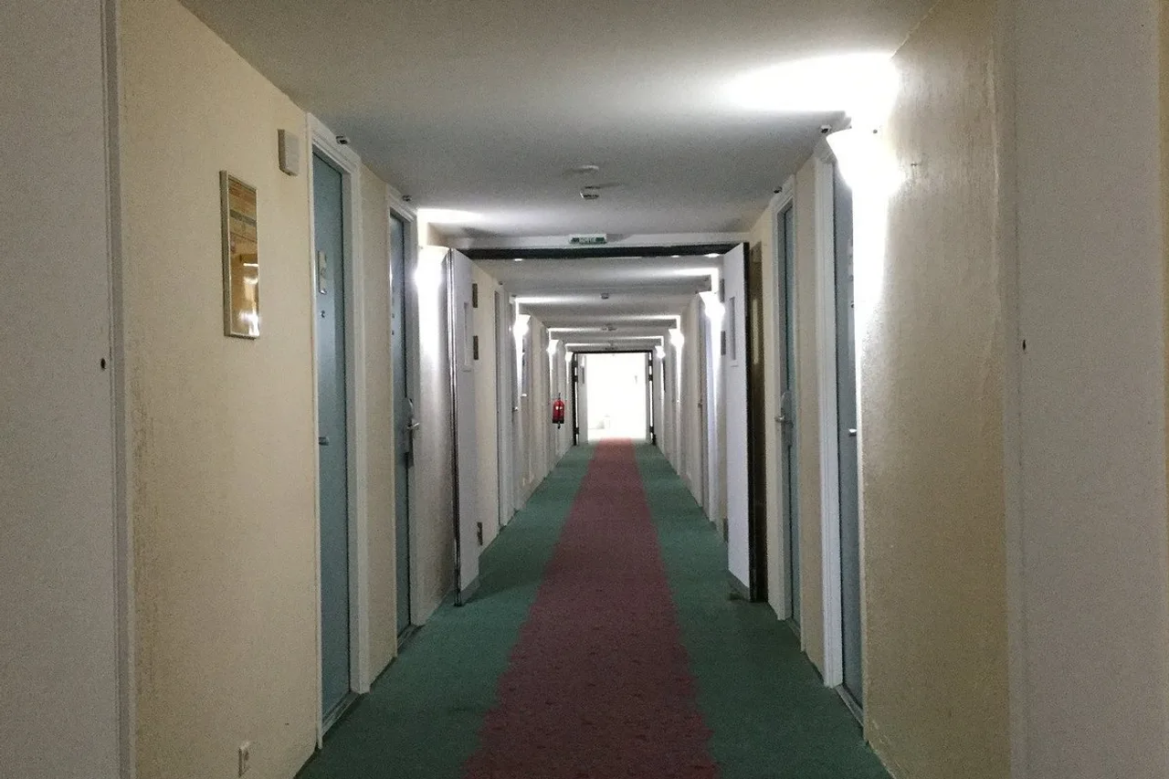 Hotel Ibis Lome Centre — rooms and atmosphere
