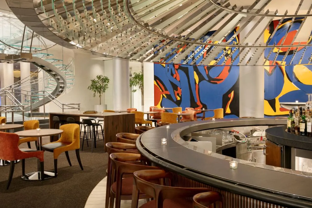 Hotel Indigo Atlanta Downtown — rooms and atmosphere