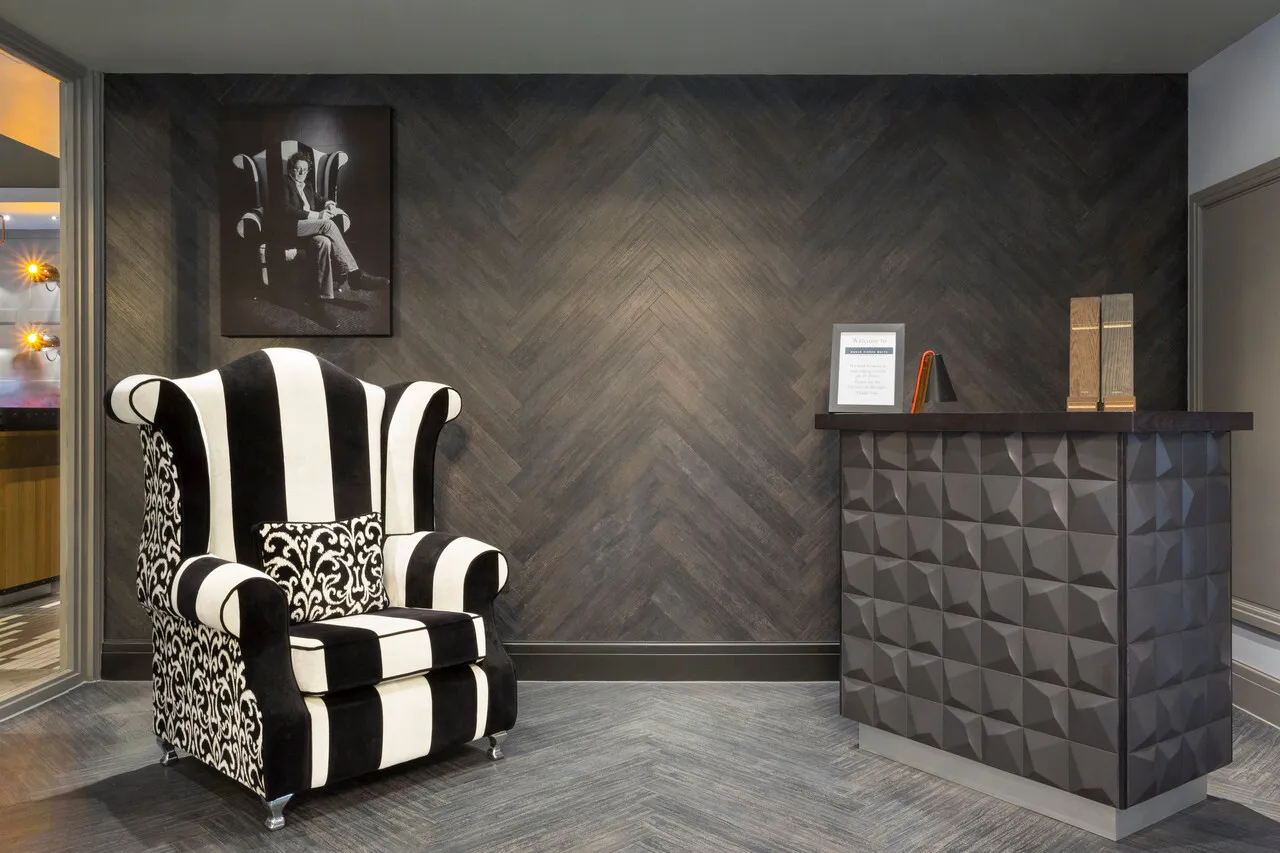 Hotel Indigo Cardiff — rooms and atmosphere