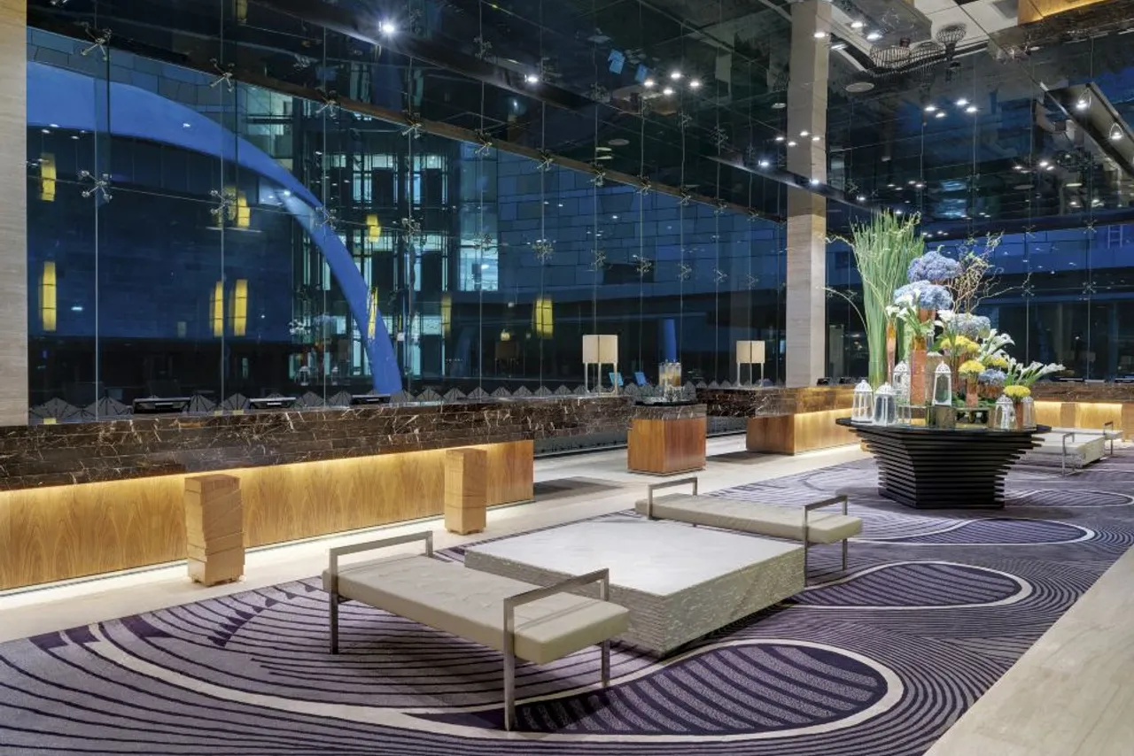 Hotel Indonesia Kempinski Jakarta — rooms and atmosphere