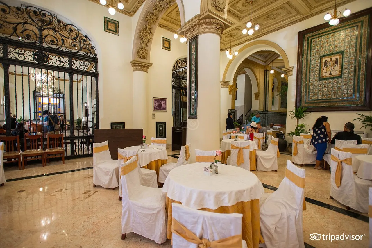 Hotel Inglaterra — rooms and atmosphere