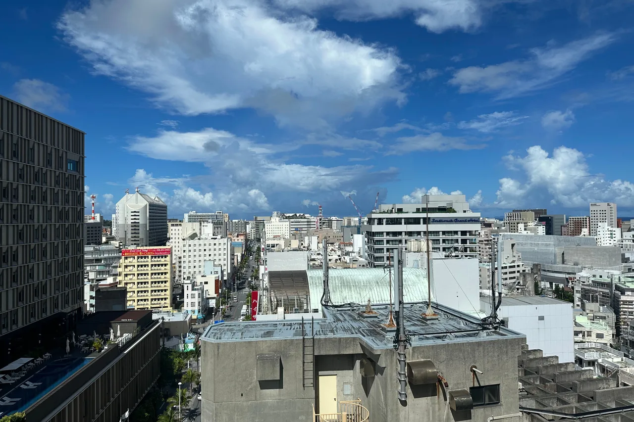 Hotel JAL City Naha — rooms and atmosphere