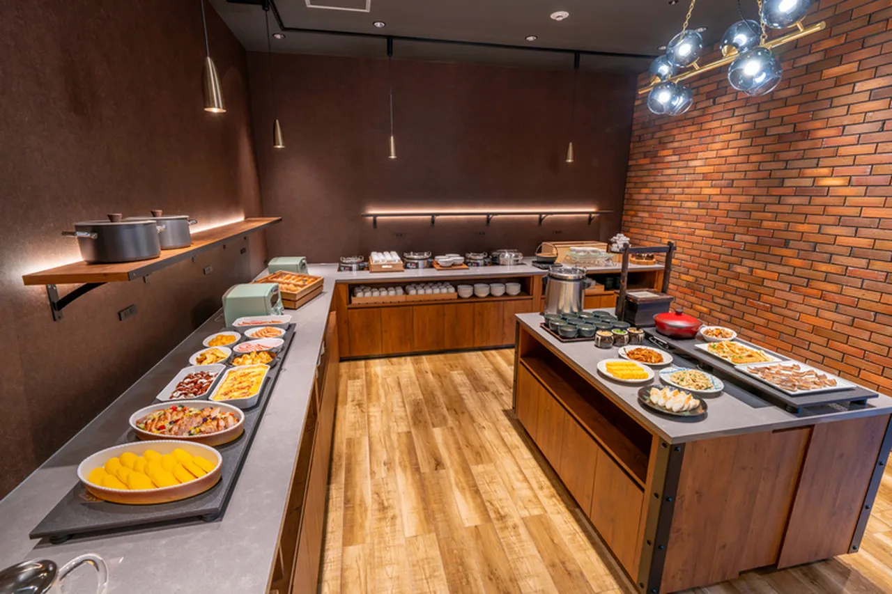 Hotel JAL City Sendai — rooms and atmosphere