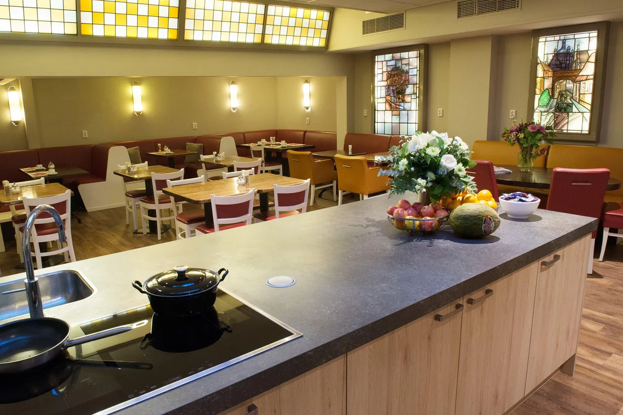 Hotel Jo van den Bosch — เดน บอช