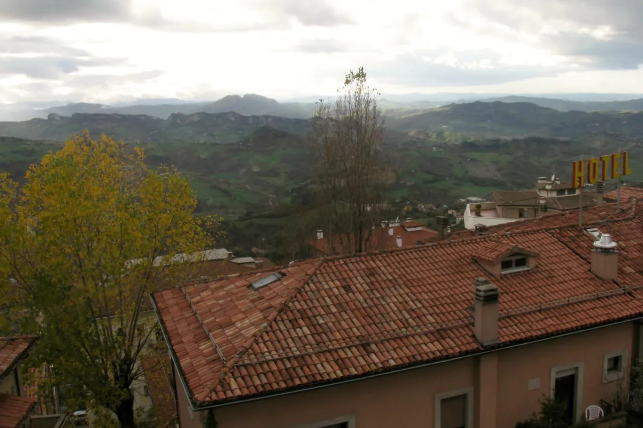 Hotel Joli — rooms and atmosphere