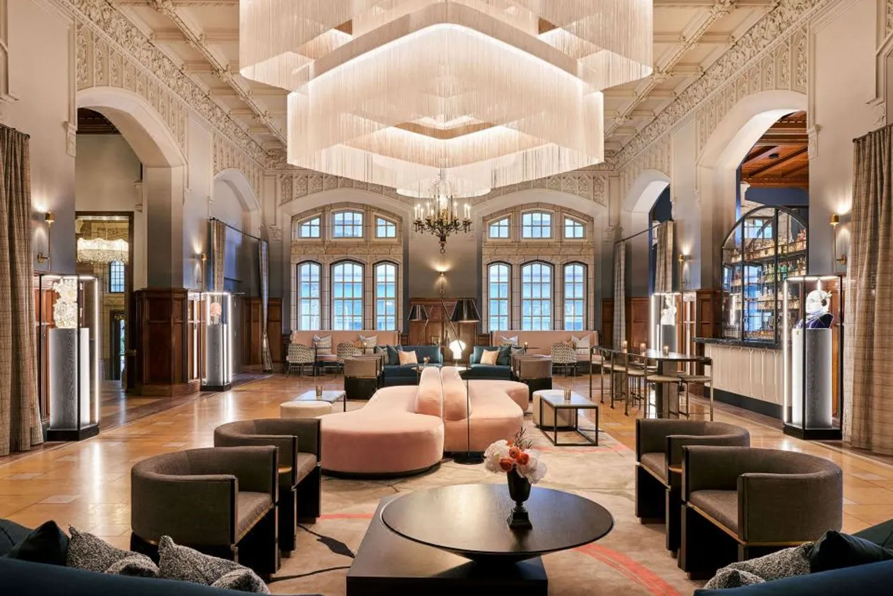 Hotel Kansas City, in The Unbound Collection by Hyatt — rooms and atmosphere