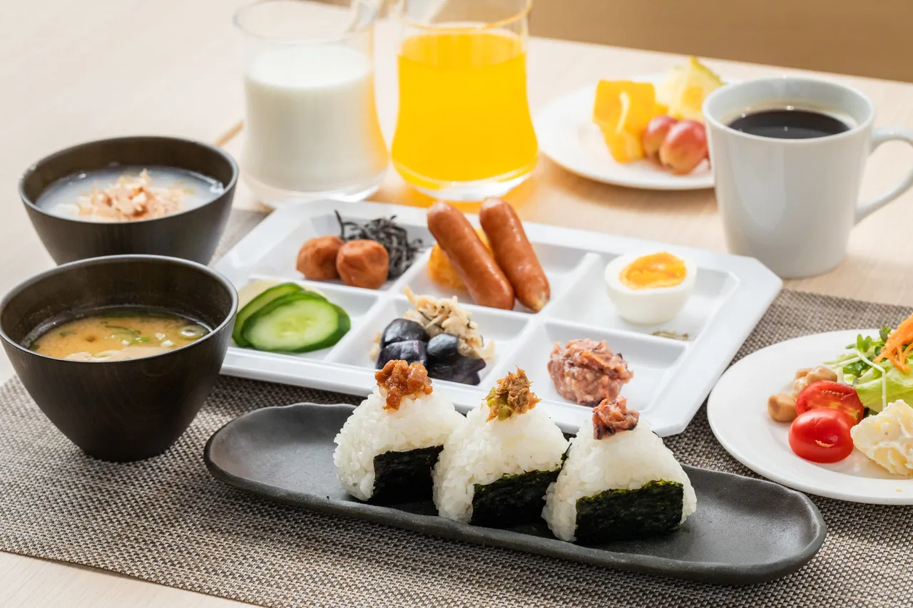 Hotel Keihan Asakusa — rooms and atmosphere