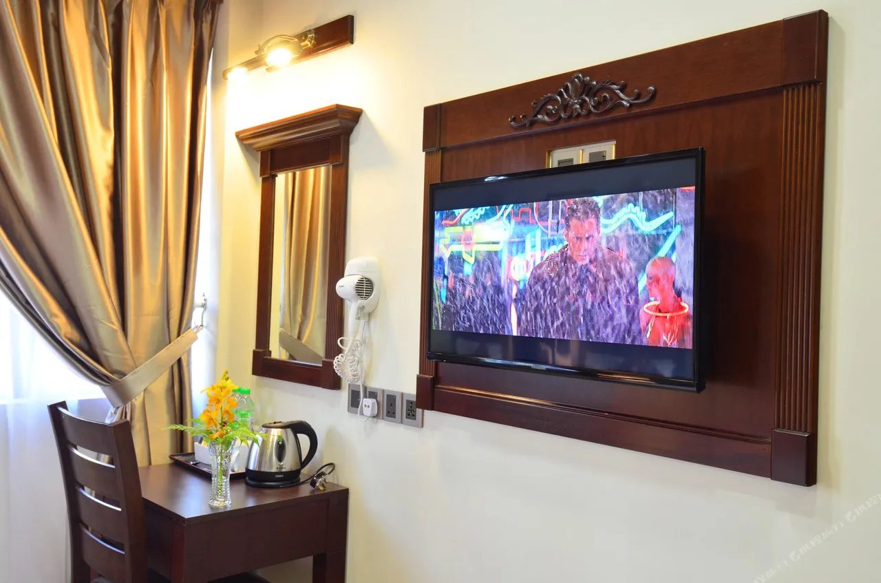 Hotel Kooler Inn — rooms and atmosphere