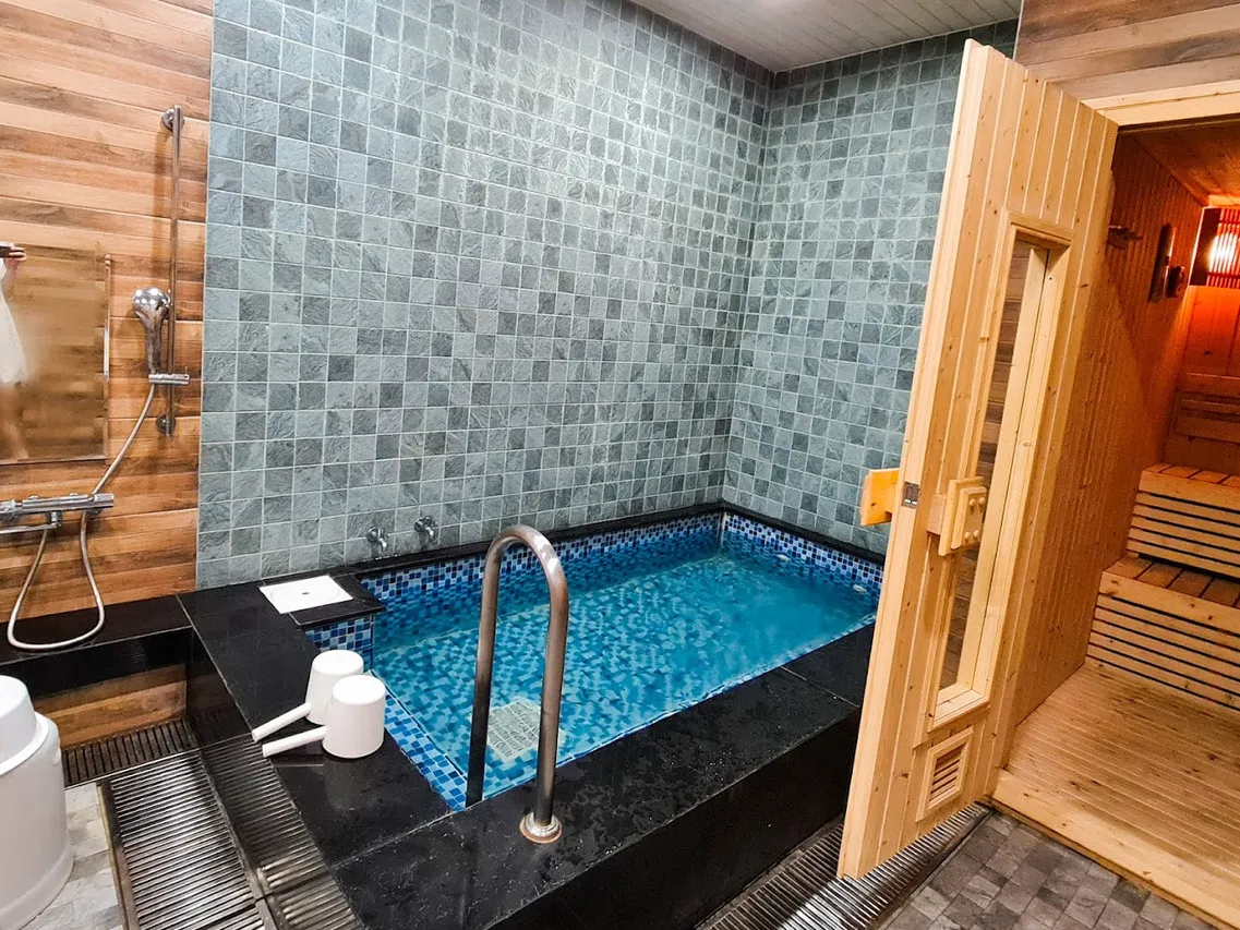 Hotel Kuretakeso Thailand Sriracha — rooms and atmosphere
