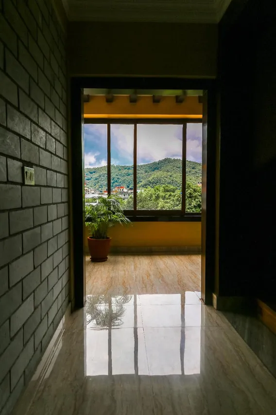 Hotel Lake Star — rooms and atmosphere