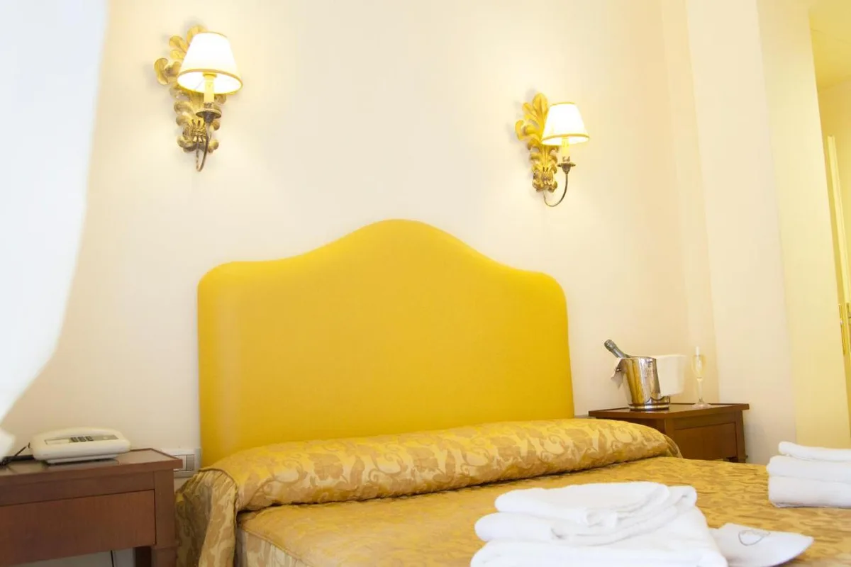 Hotel Lanzillotta — ภาพห้องพักและบรรยากาศ