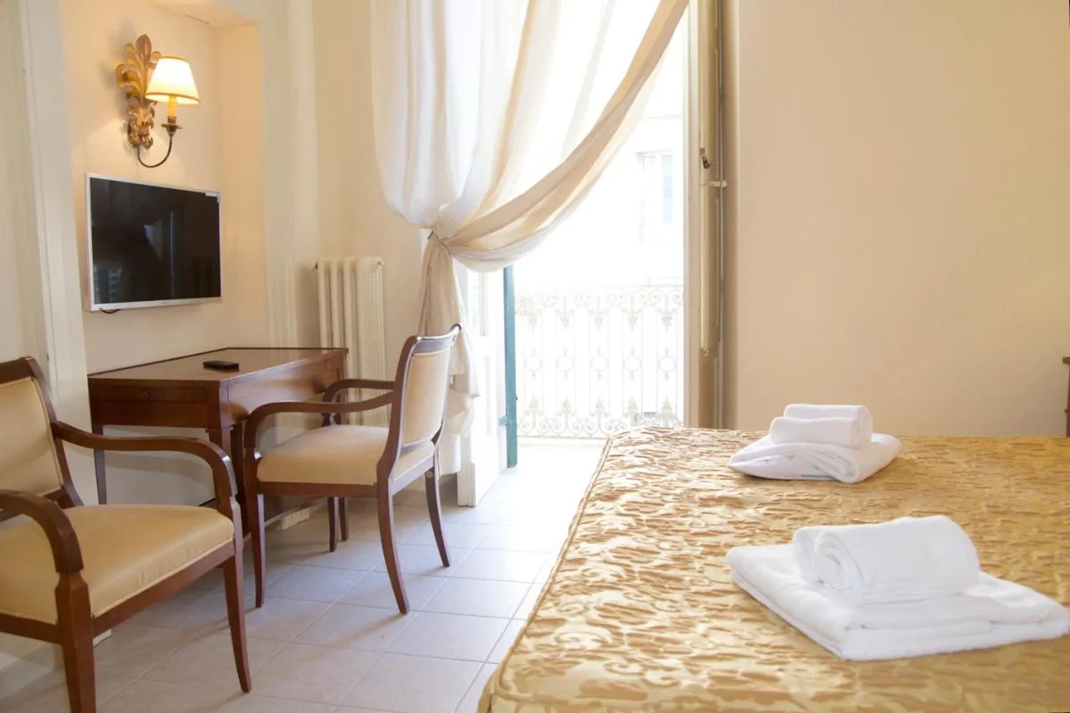 Hotel Lanzillotta — ภาพห้องพักและบรรยากาศ