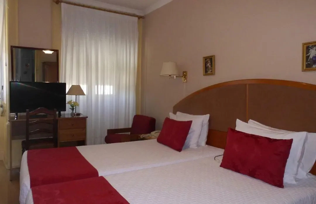 Hotel Larbelo — โกอิงบรา