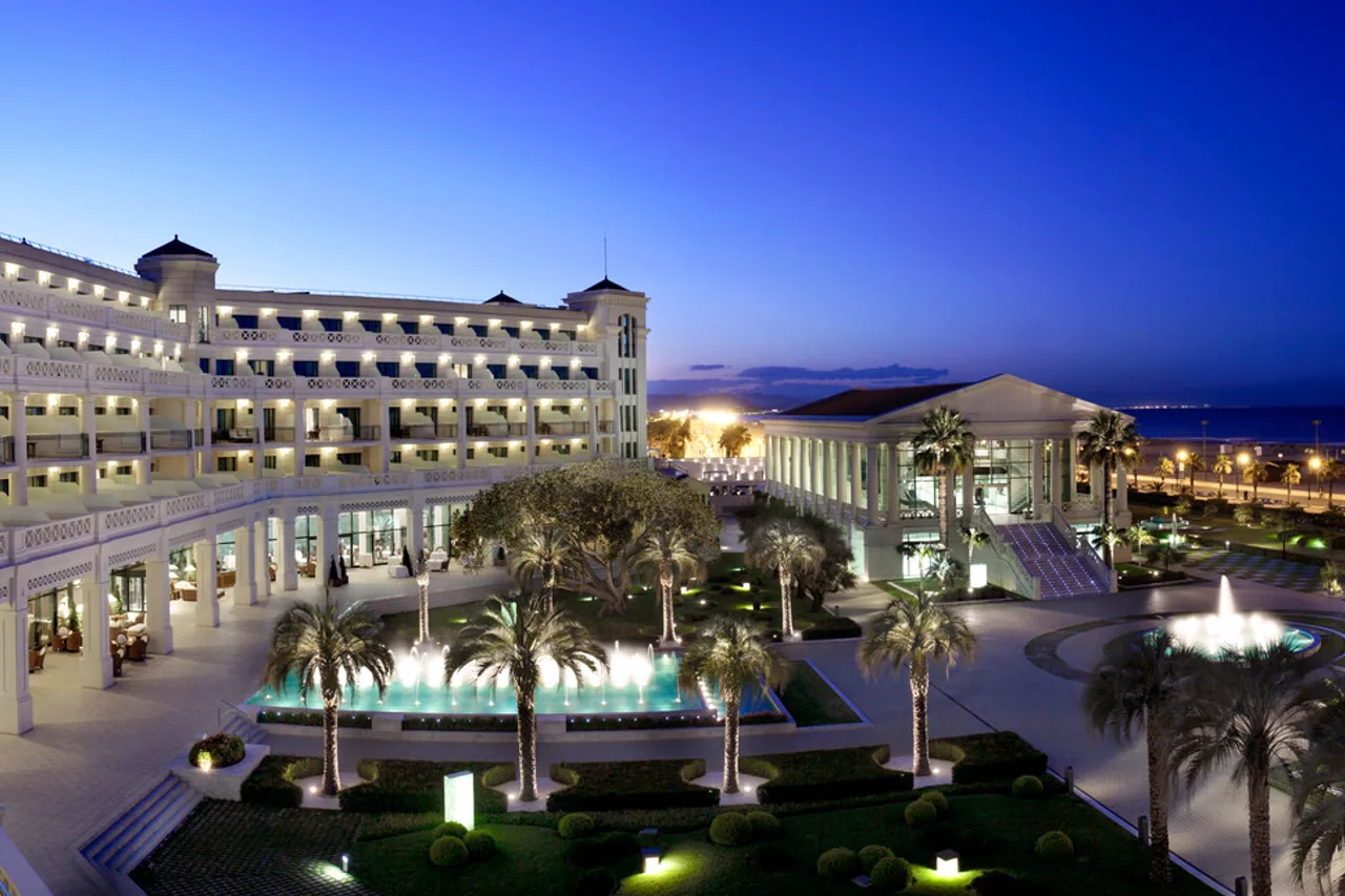 Hotel Las Arenas Balneario Resort — บาเลนเซีย