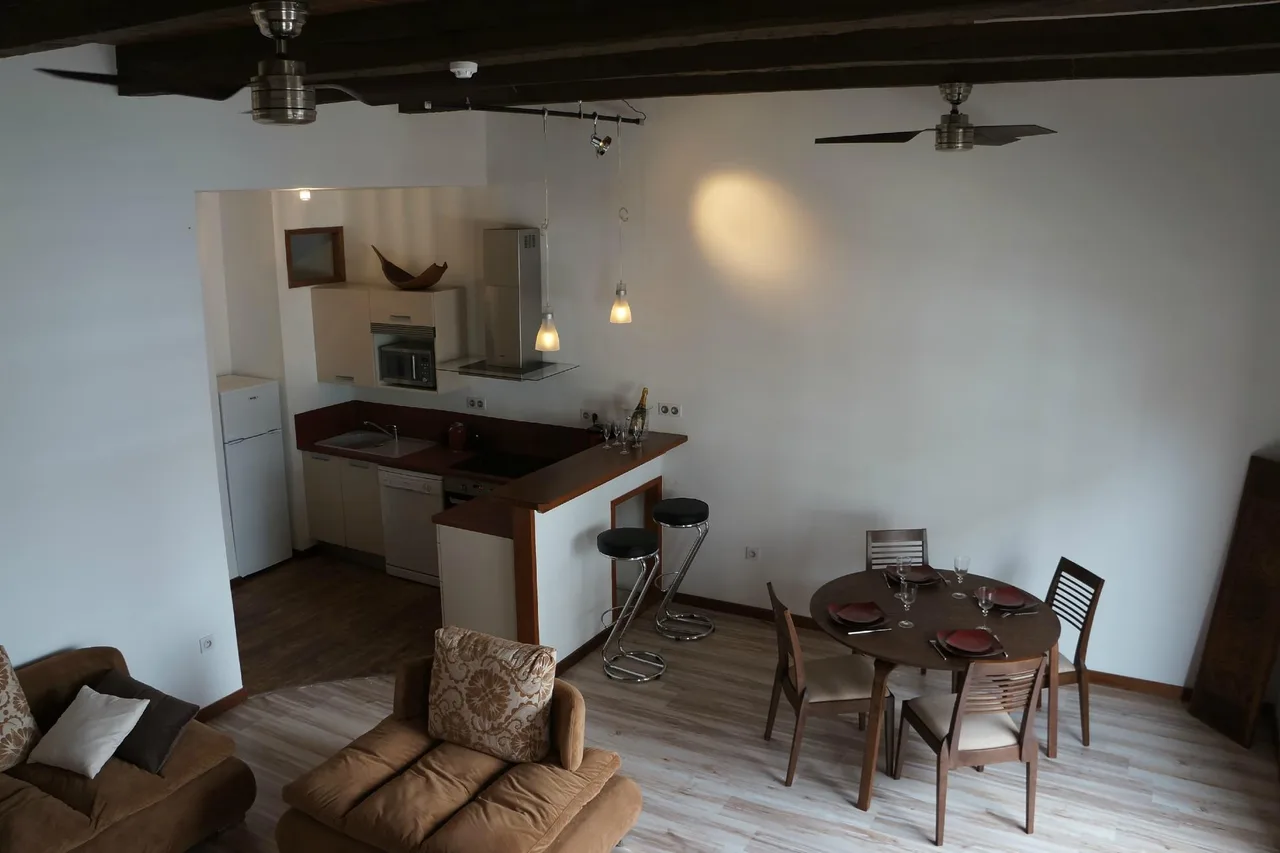 Hotel Le Dronmi — rooms and atmosphere