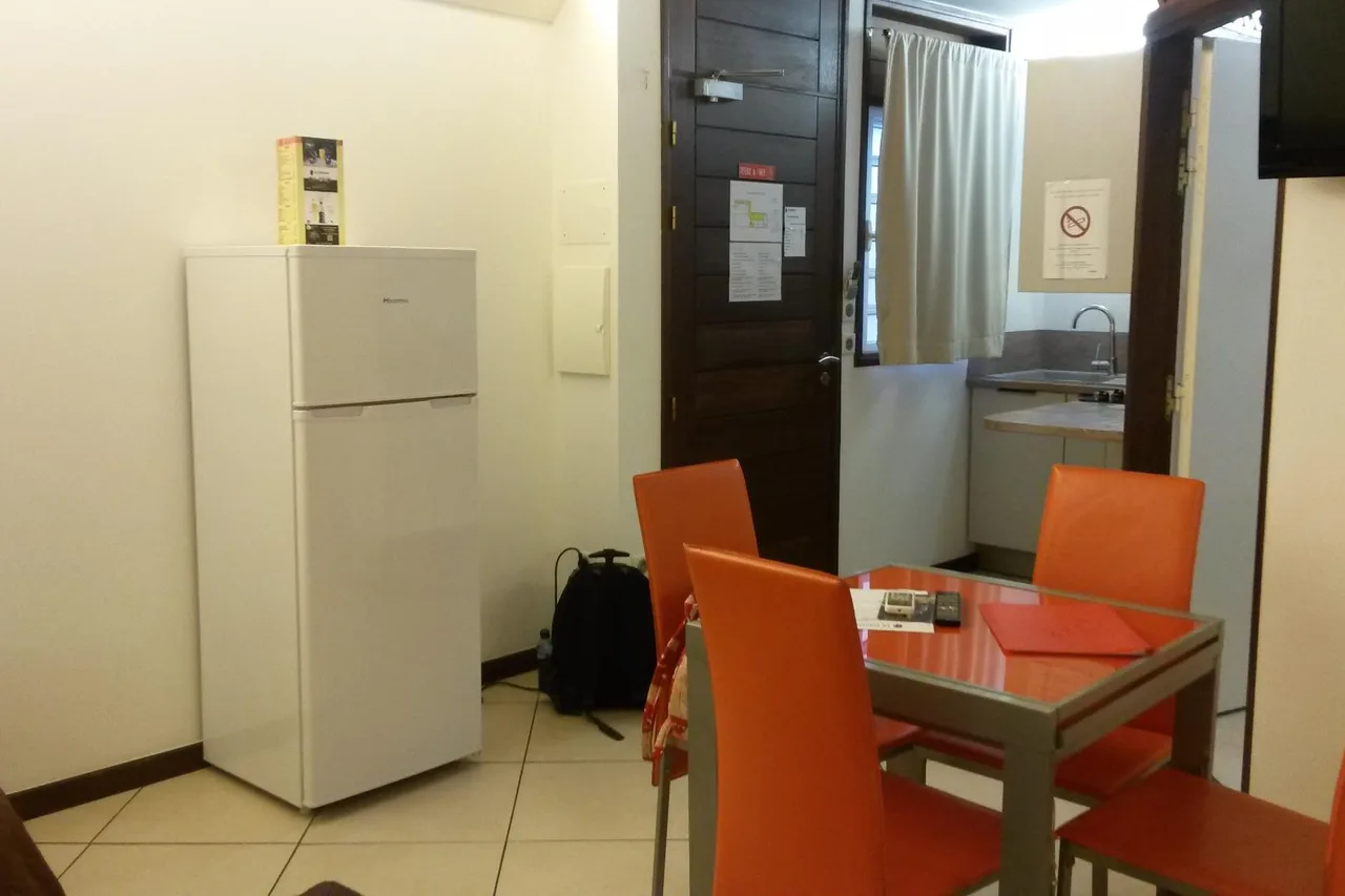 Hotel Le Dronmi — rooms and atmosphere