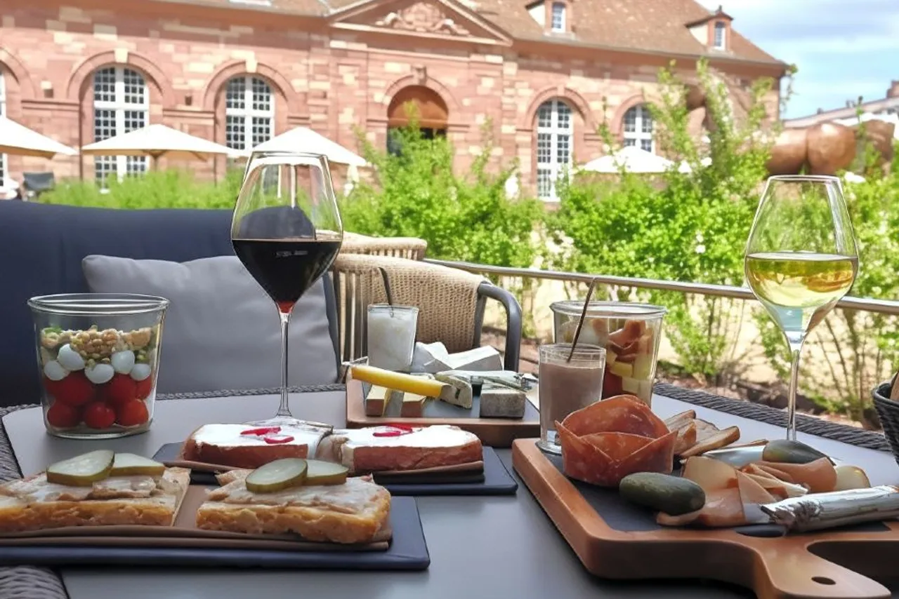 Hôtel Les Haras — rooms and atmosphere