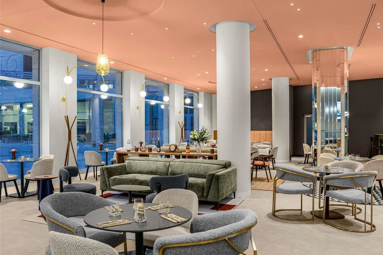 Hotel Lycium Debrecen - Handwritten Collection — ภาพห้องพักและบรรยากาศ
