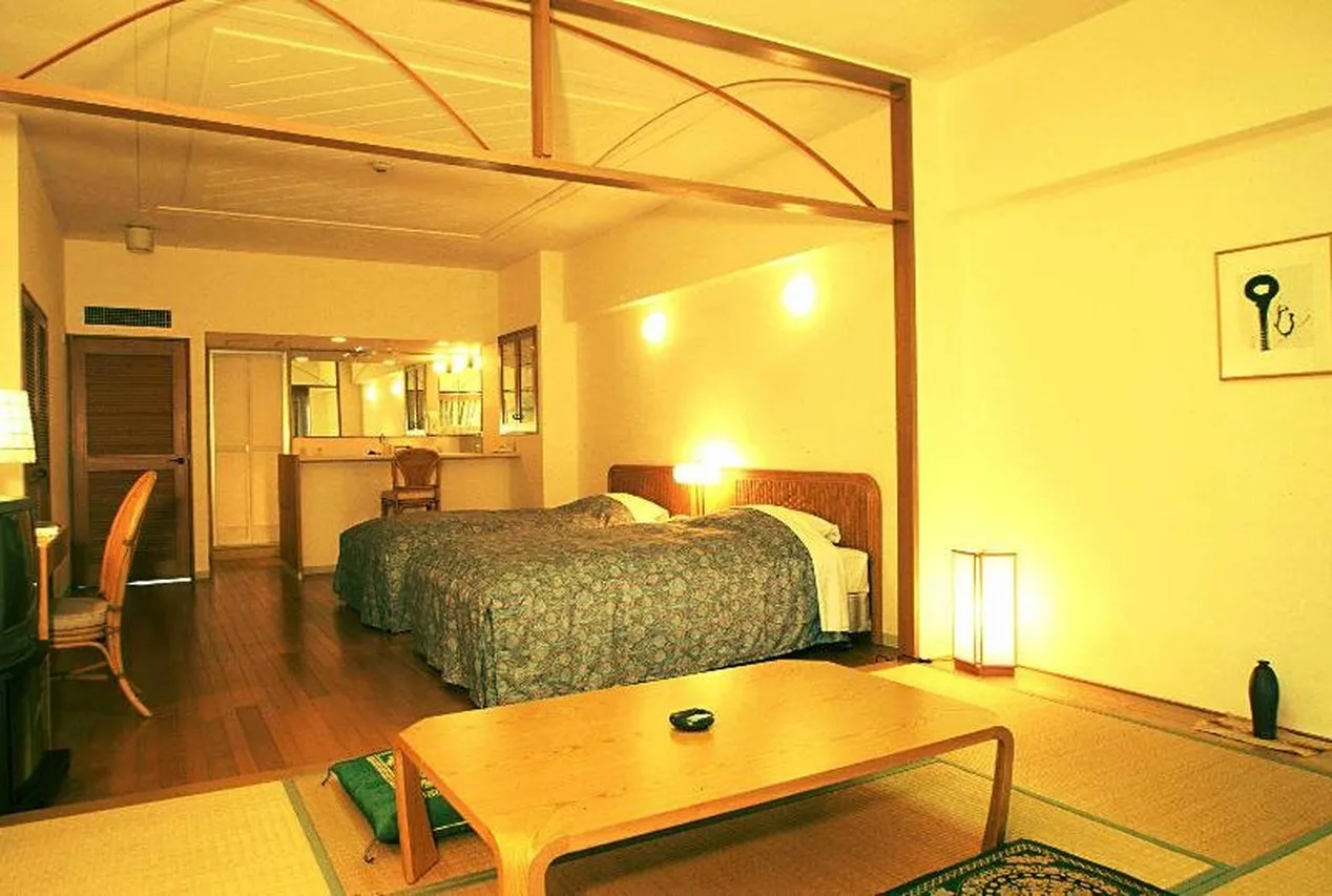 Hotel Mahaina Wellness Resorts Okinawa — rooms and atmosphere