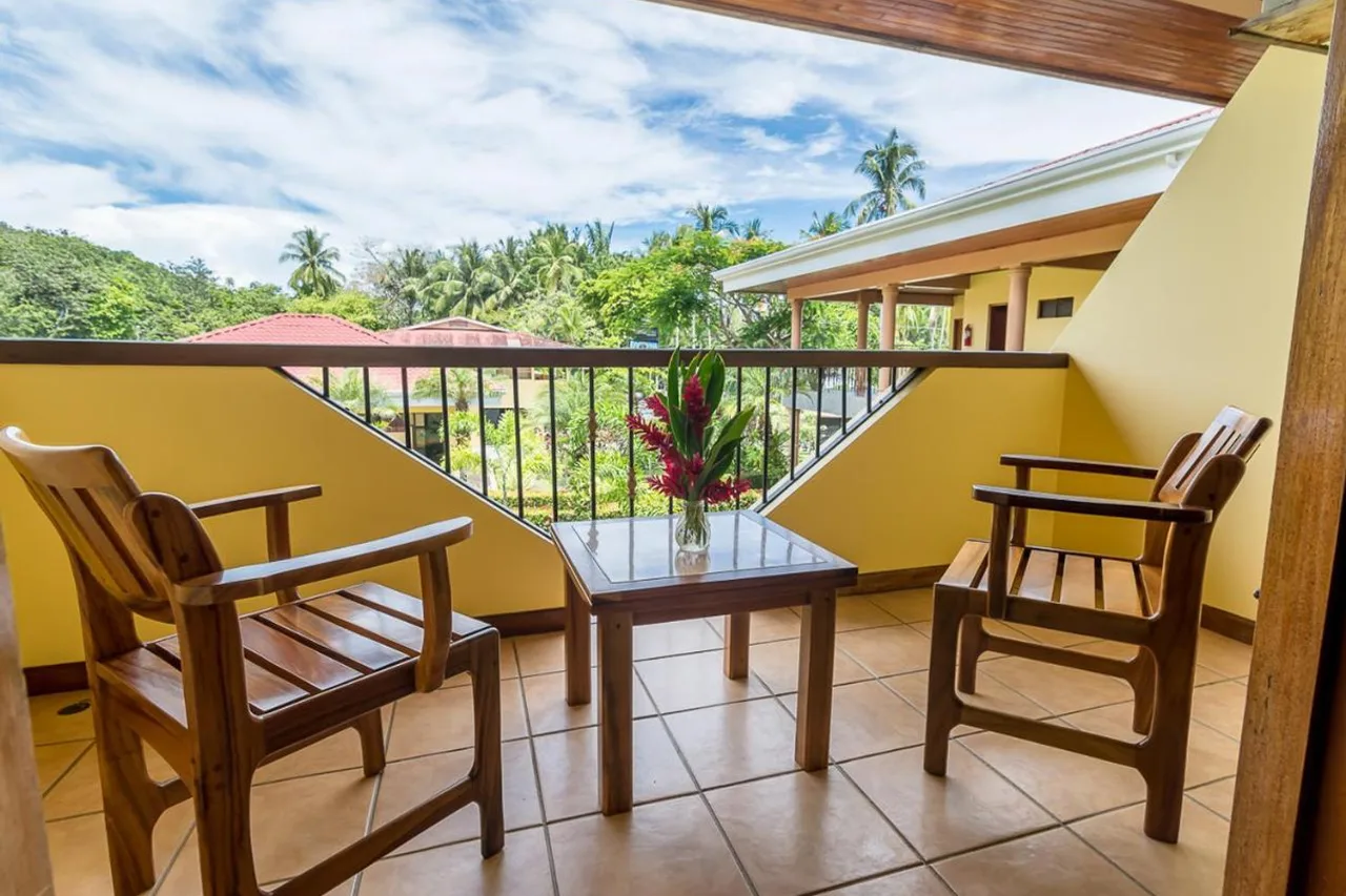 Hotel Manuel Antonio — ภาพห้องพักและบรรยากาศ
