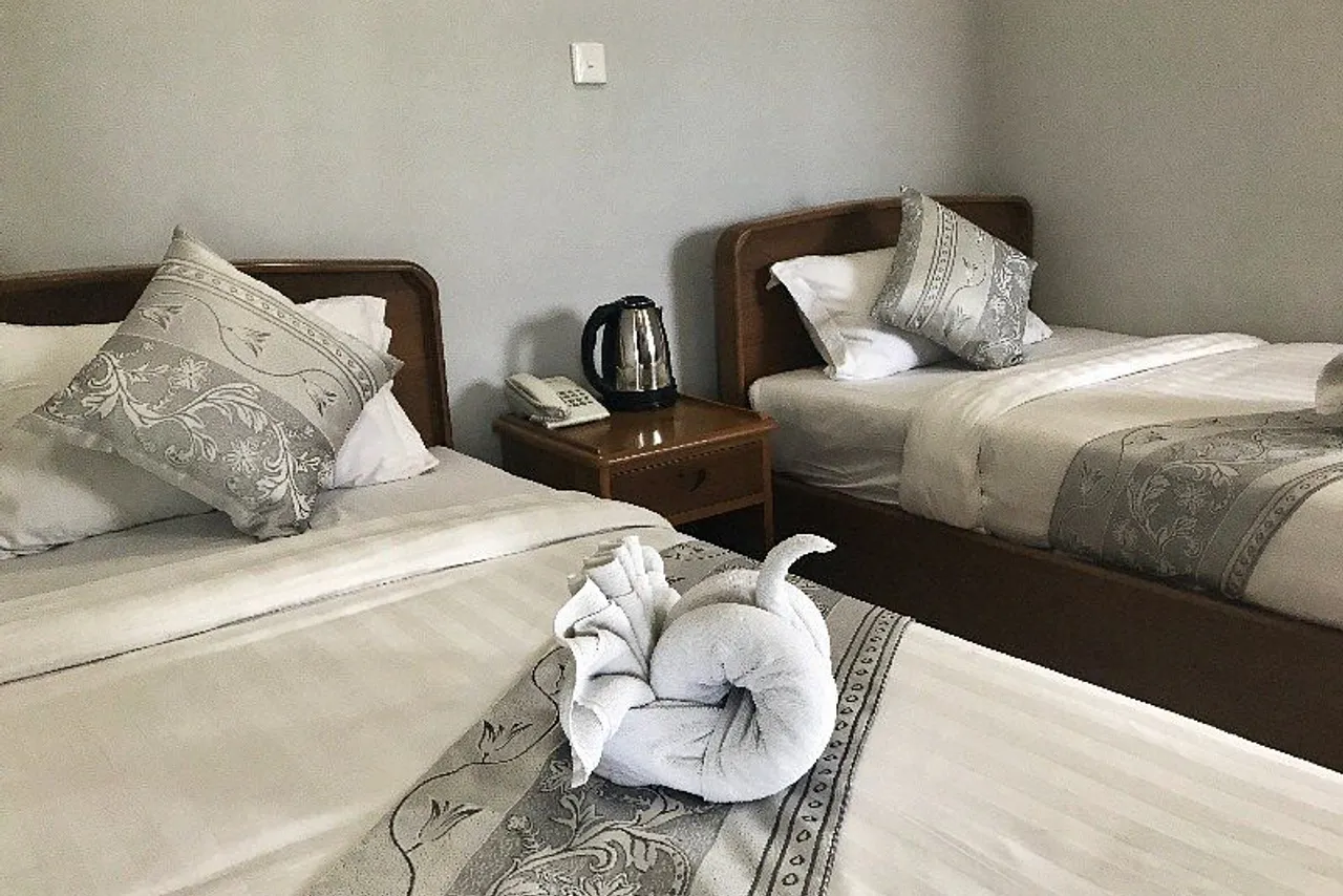 Hotel Maymyo — rooms and atmosphere