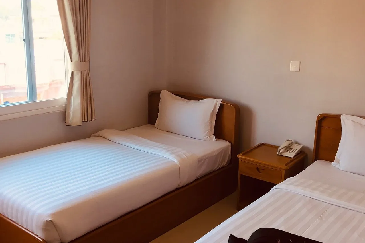 Hotel Maymyo — rooms and atmosphere