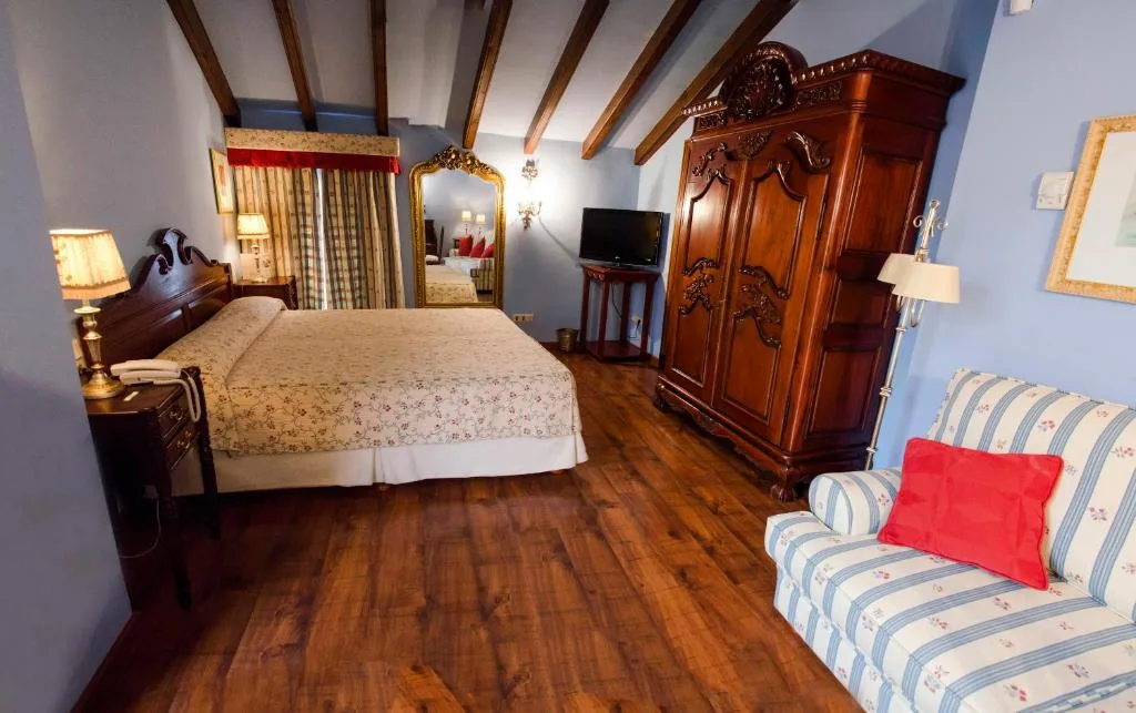 Hotel Montelirio — ภาพห้องพักและบรรยากาศ