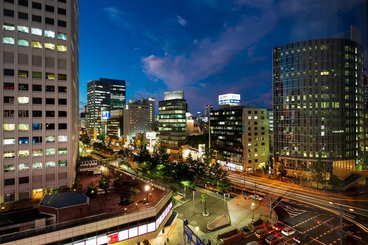 Hotel Monterey Le Frere Osaka — rooms and atmosphere