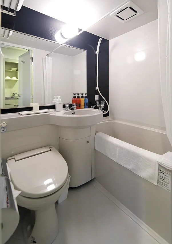HOTEL MYSTAYS Asakusabashi — rooms and atmosphere
