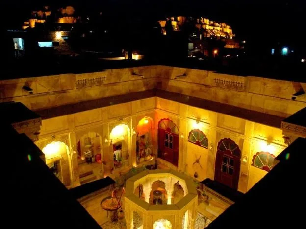 Hotel Nachana Haveli — ภาพห้องพักและบรรยากาศ