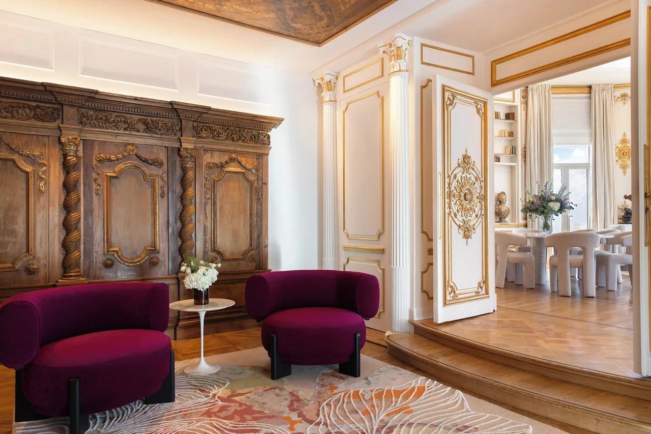 Hotel Negresco — ภาพห้องพักและบรรยากาศ