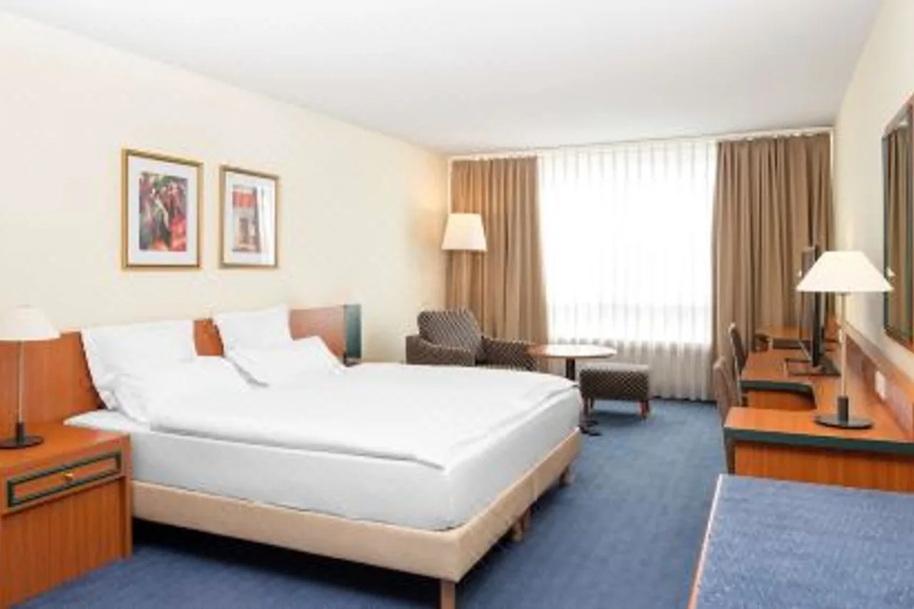 Hotel NH Fribourg — rooms and atmosphere