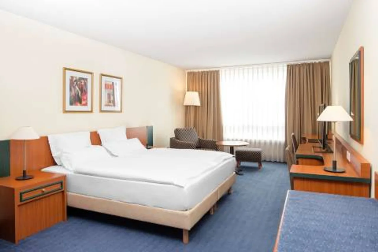Hotel NH Fribourg — rooms and atmosphere