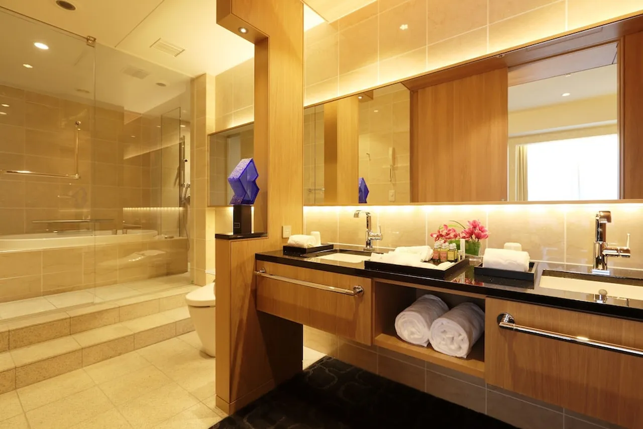 Hotel Nikko Kanazawa — rooms and atmosphere