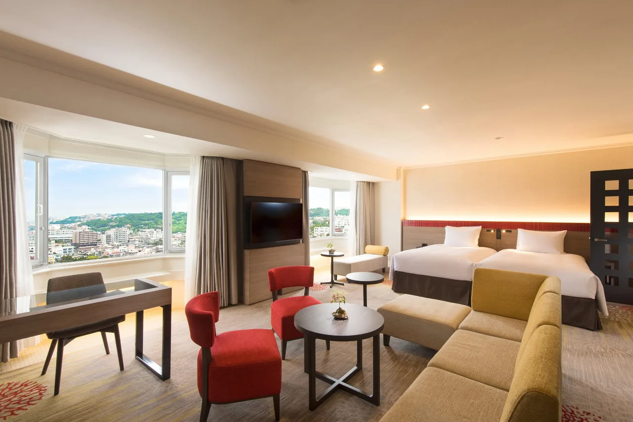 Hotel Nikko Naha Grand Castle — rooms and atmosphere