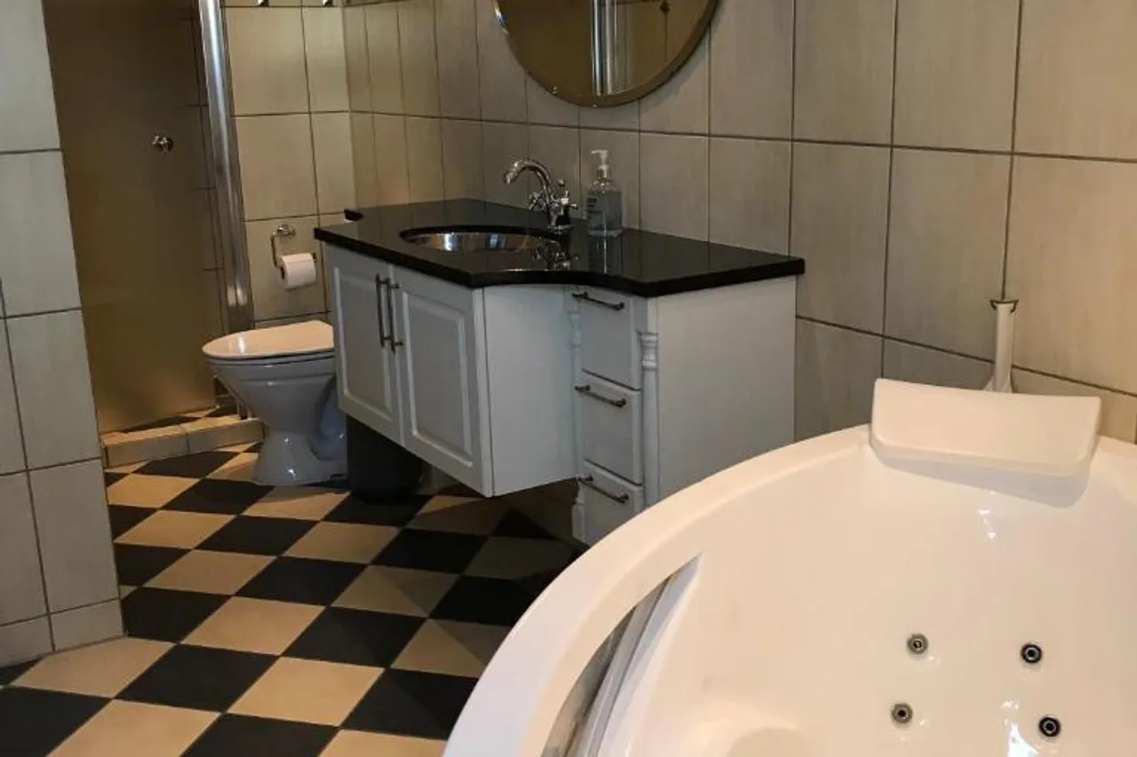 Hotel Nuuk - Apartment Nanoq — rooms and atmosphere