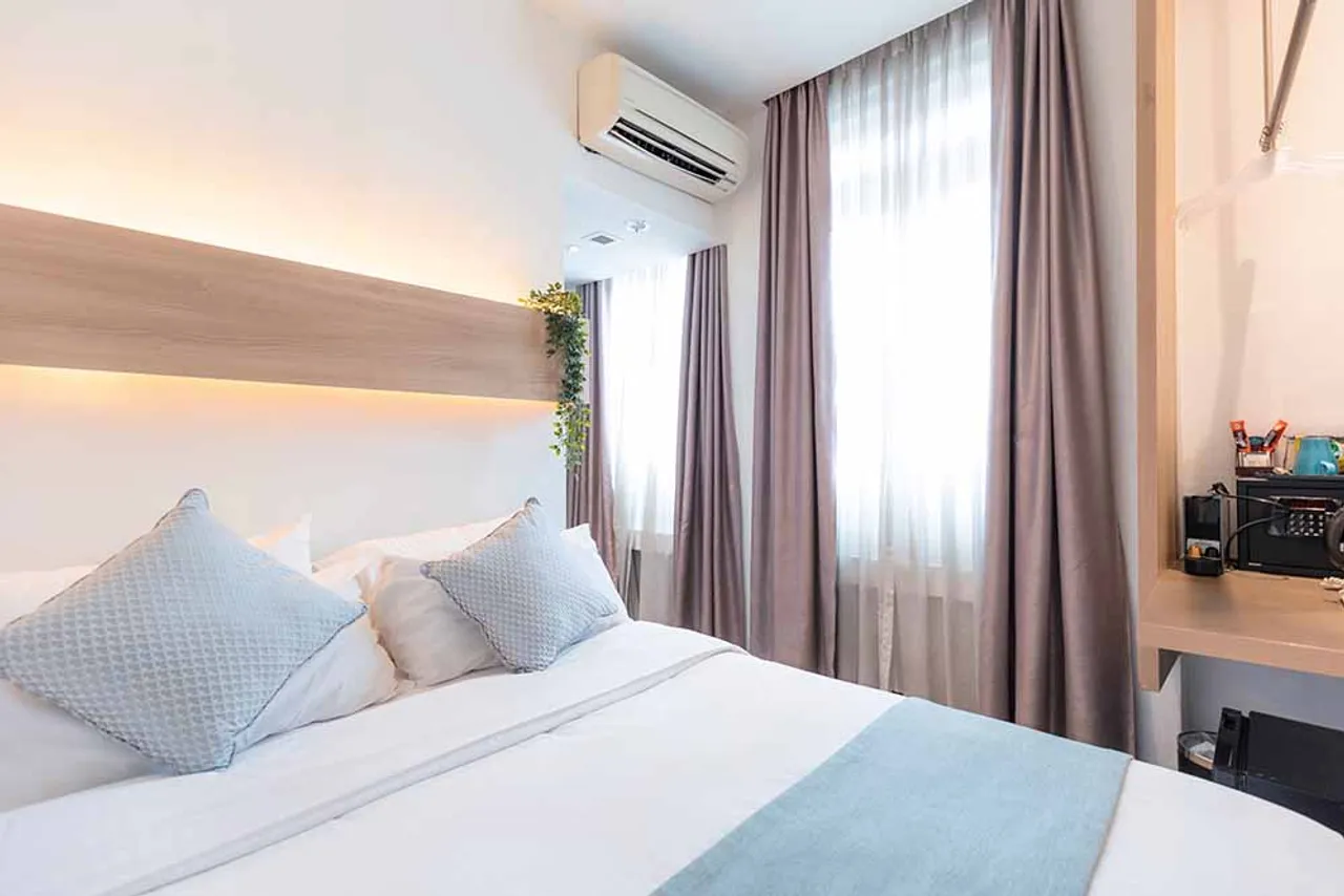 Hotel NuVe Bugis — rooms and atmosphere