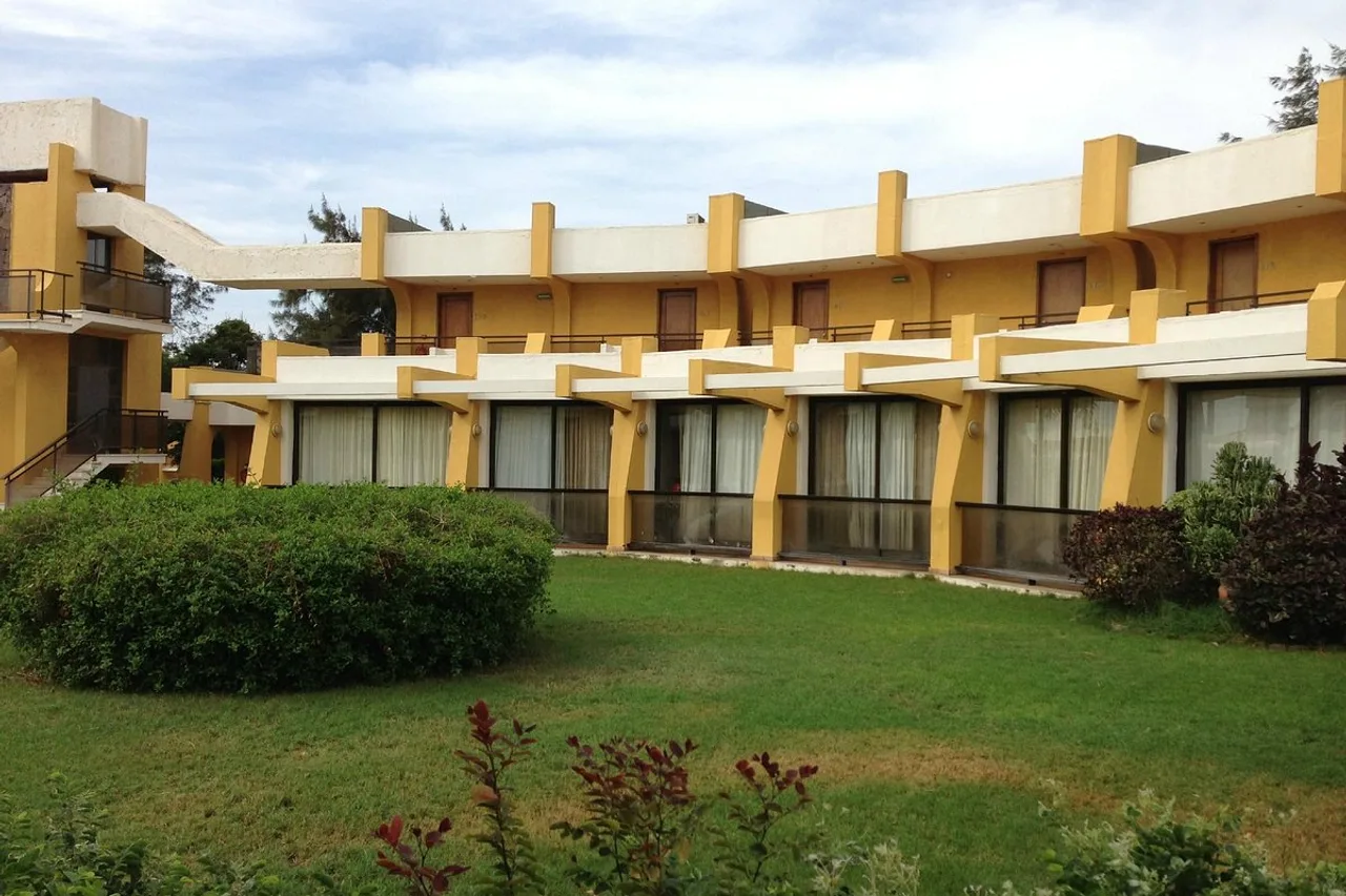 Hotel Oasis Atlantico Praiamar — rooms and atmosphere