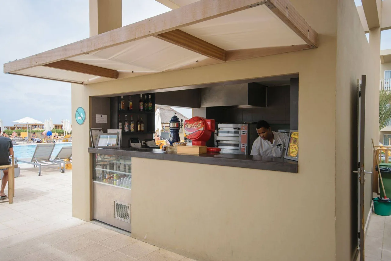 Hotel Oasis Salinas Sea — ภาพห้องพักและบรรยากาศ