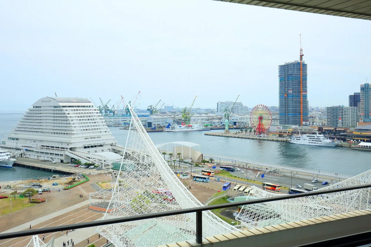 Hotel Okura Kobe — rooms and atmosphere