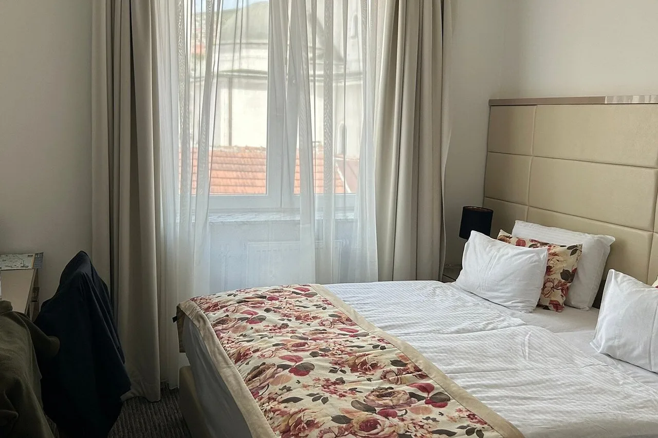 Hotel Old Town Sarajevo — rooms and atmosphere